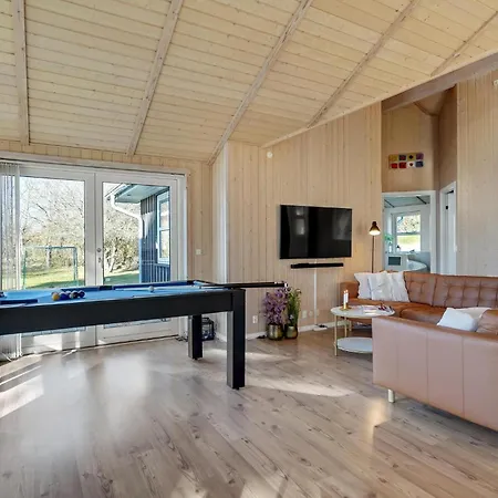 4 Bedroom Gorgeous In Storvorde Egense