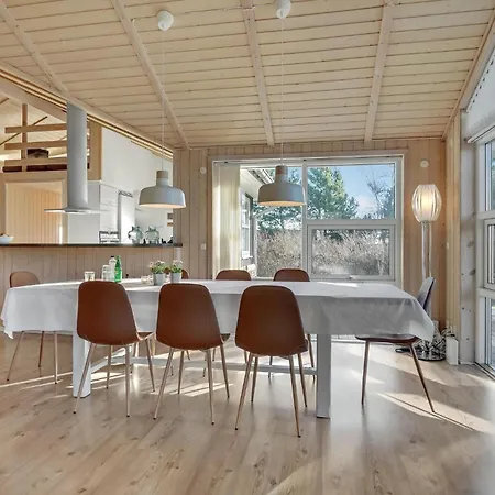 Holiday home 4 Bedroom Gorgeous In Storvorde
