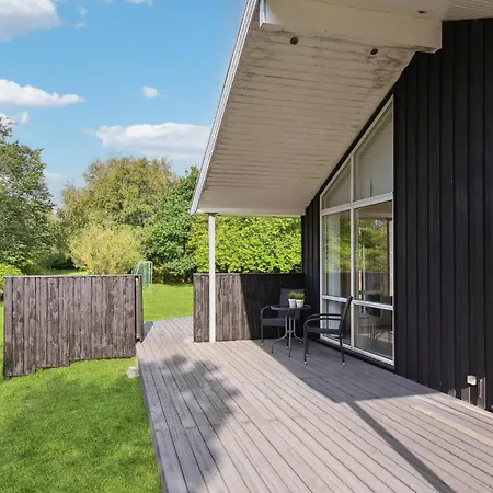 Holiday home 4 Bedroom Gorgeous In Storvorde
